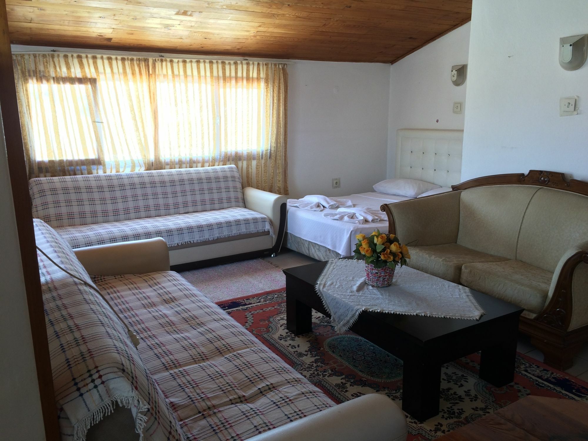 Parmis Rooms Çeşme المظهر الخارجي الصورة
